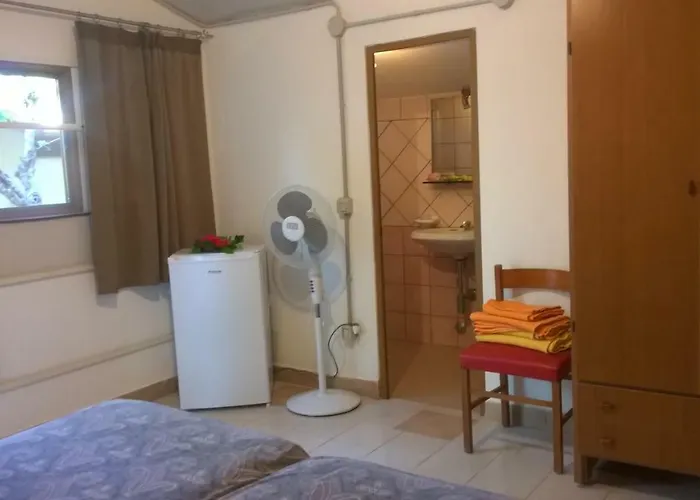 Dell'uva Parque de Campismo Le Castella (Calabria)